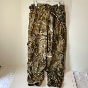 Scent Blocker Men's Size Medium  Camo Hunting Pants  Rain  Blocker  Cargo